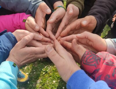 Educare insieme: quando la povertà educativa si combatte ricucendo le relazioni